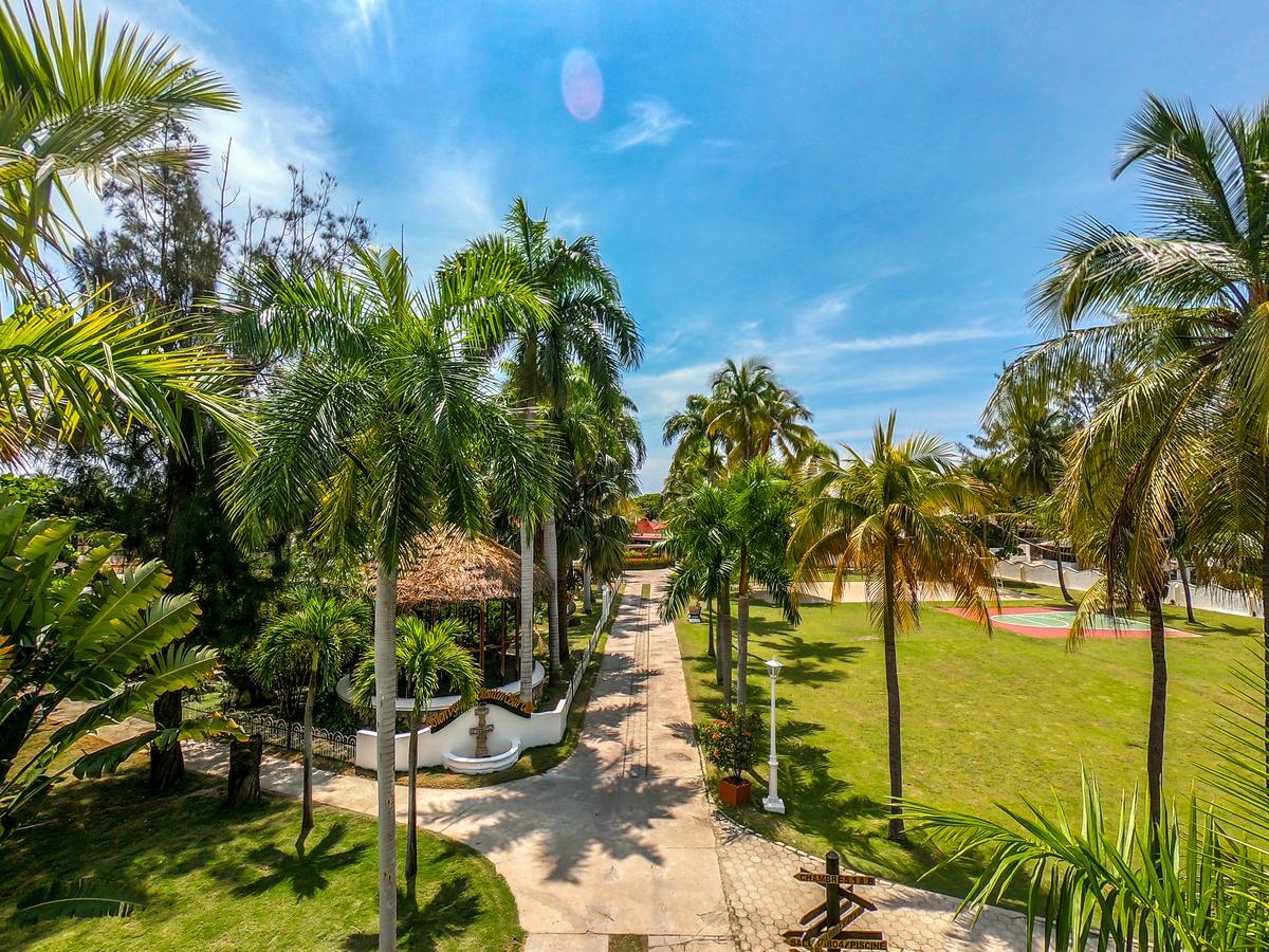Moulin Sur Mer Beach Resort - All Inclusive Montrouis Exterior foto