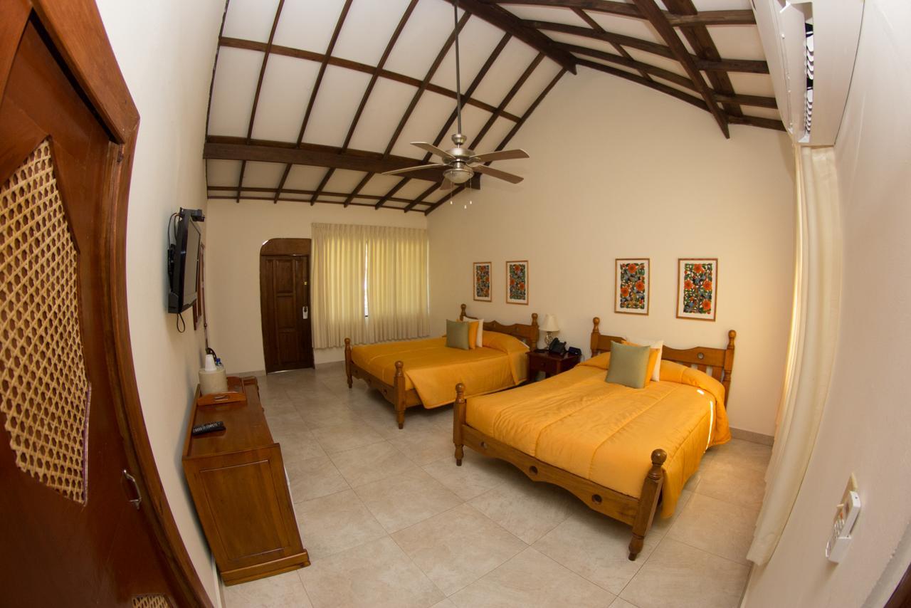 Moulin Sur Mer Beach Resort - All Inclusive Montrouis Exterior foto