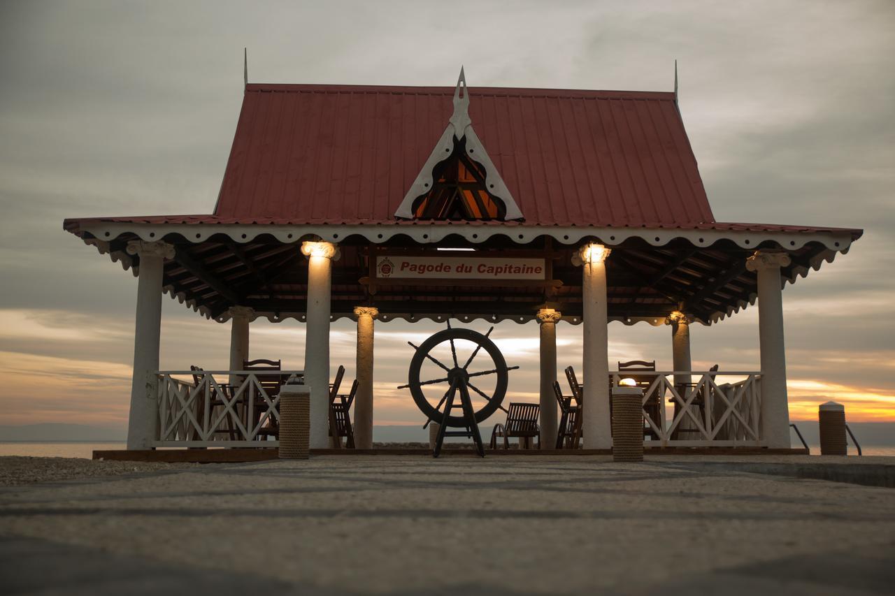 Moulin Sur Mer Beach Resort - All Inclusive Montrouis Exterior foto