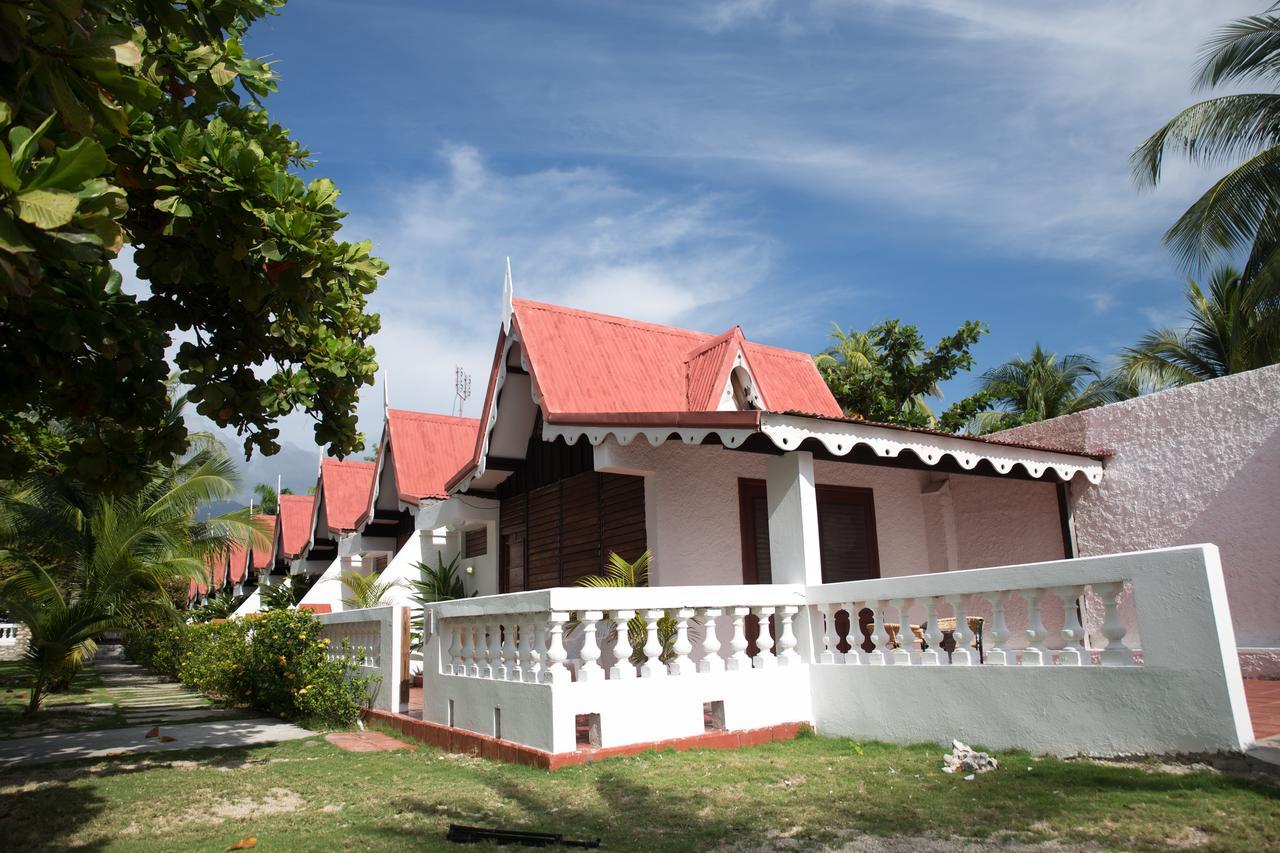 Moulin Sur Mer Beach Resort - All Inclusive Montrouis Exterior foto