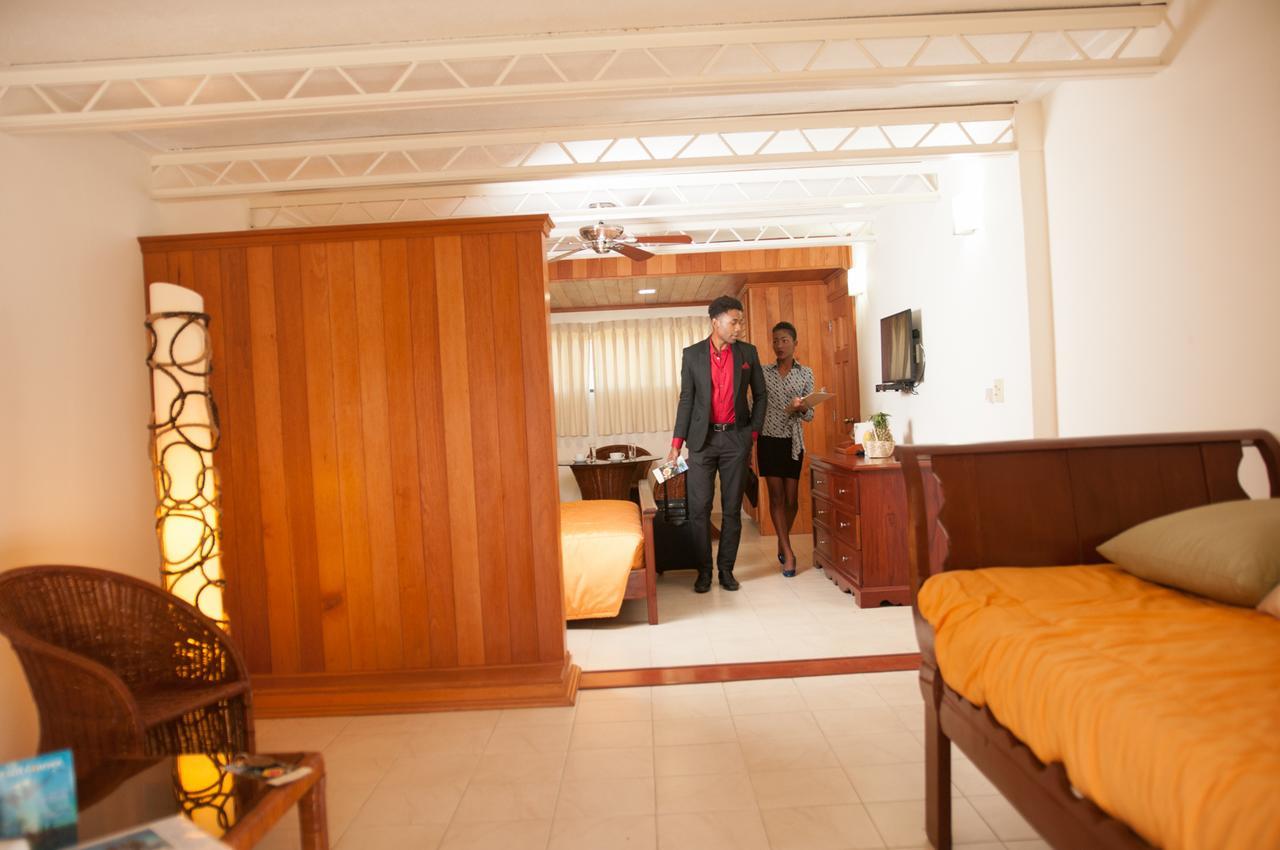 Moulin Sur Mer Beach Resort - All Inclusive Montrouis Exterior foto